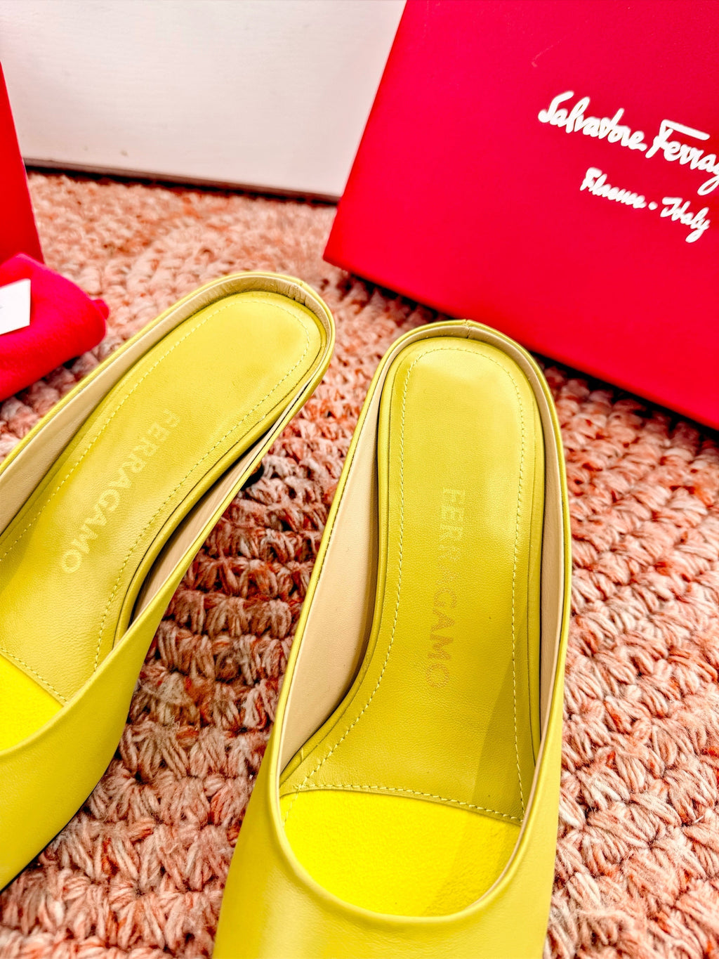 Ferragamo Salvatore Mule Yellow Sheepskin 760451