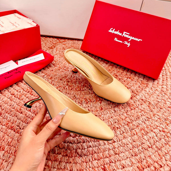 Ferragamo Salvatore Mule Beige Sheepskin 760453