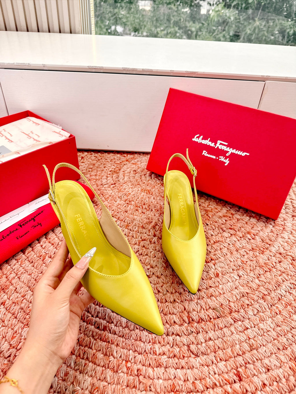 Ferragamo Salvatore Slingback Yellow Sheepskin 760457