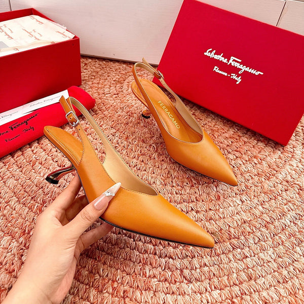Ferragamo Salvatore Slingback Light Brown Sheepskin 760458