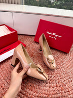 Ferragamo Gancini Pumps Light Pink Patent Leather 760466
