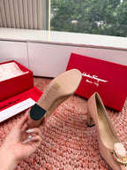 Ferragamo Gancini Pumps Light Pink Patent Leather 760466