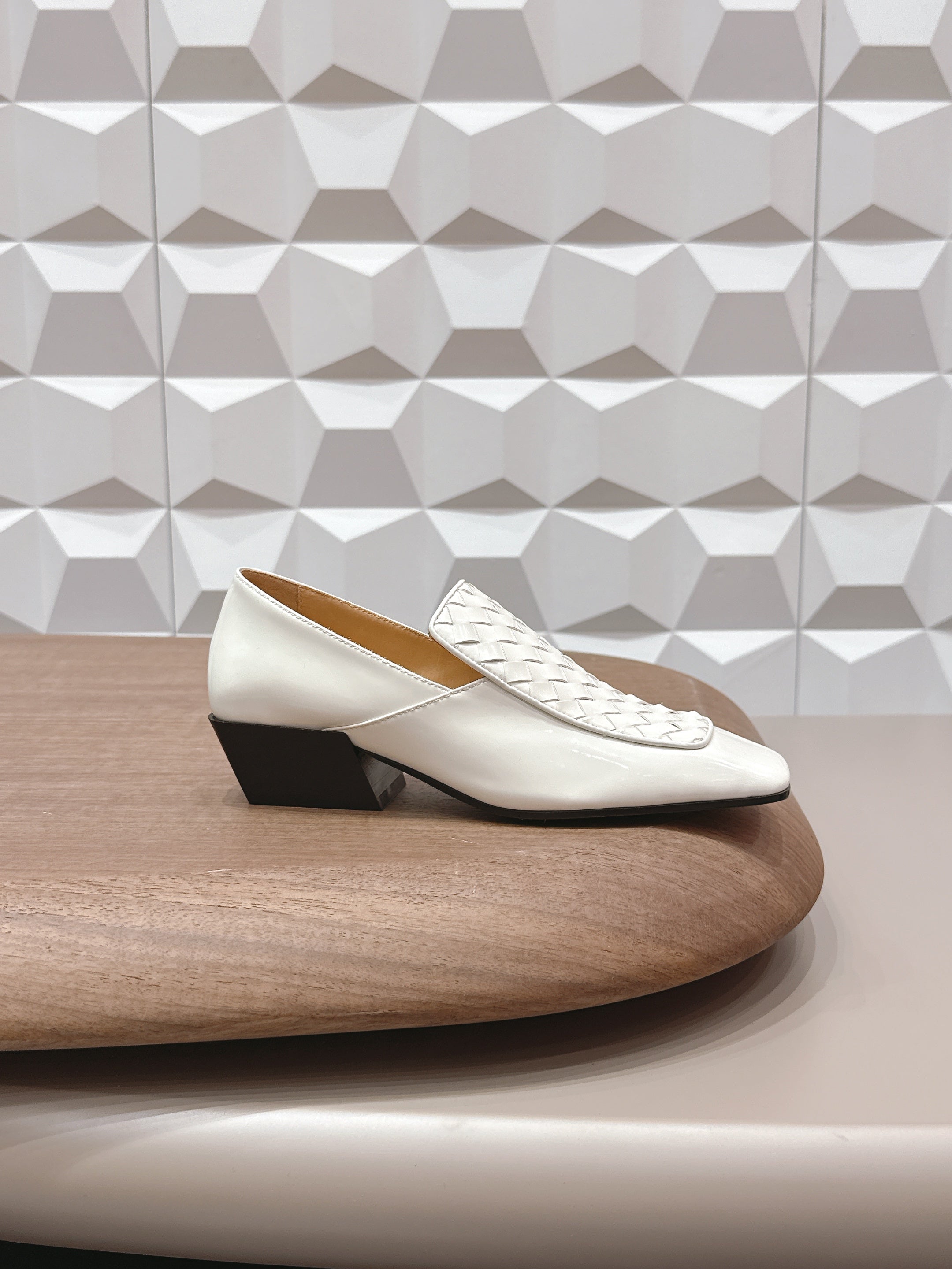 BV Ventura Loafer Loafer 4cm White Calfskin 613295
