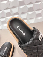CC 26s Sandals Double C Buckle Black Quilted Leather 613266