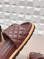 CC 26s Sandals Double C Buckle Burgundy Quilted Leather 613267