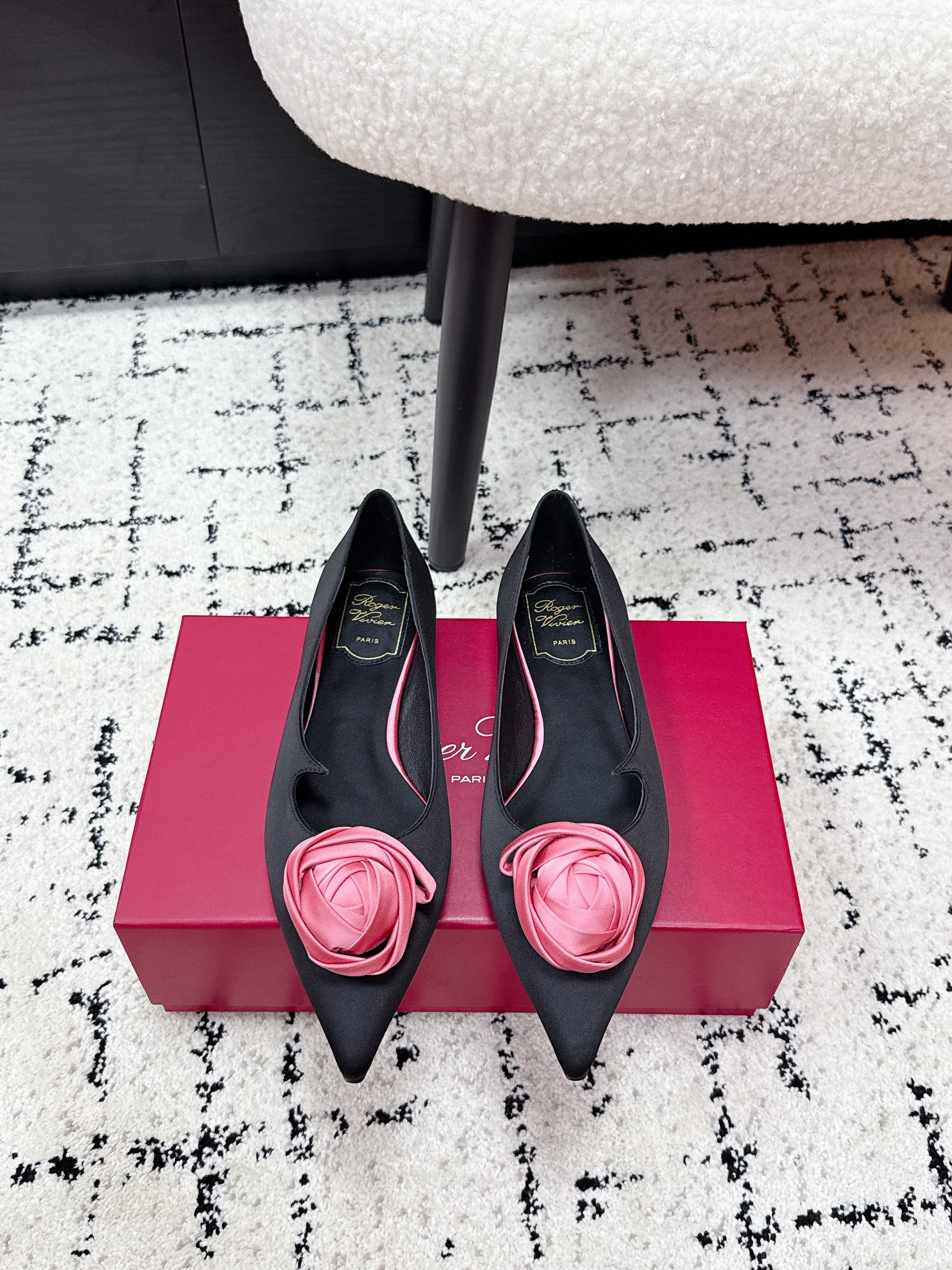 RV Rose Vivier Flower Slingback Flat Black Pink Satin 617289
