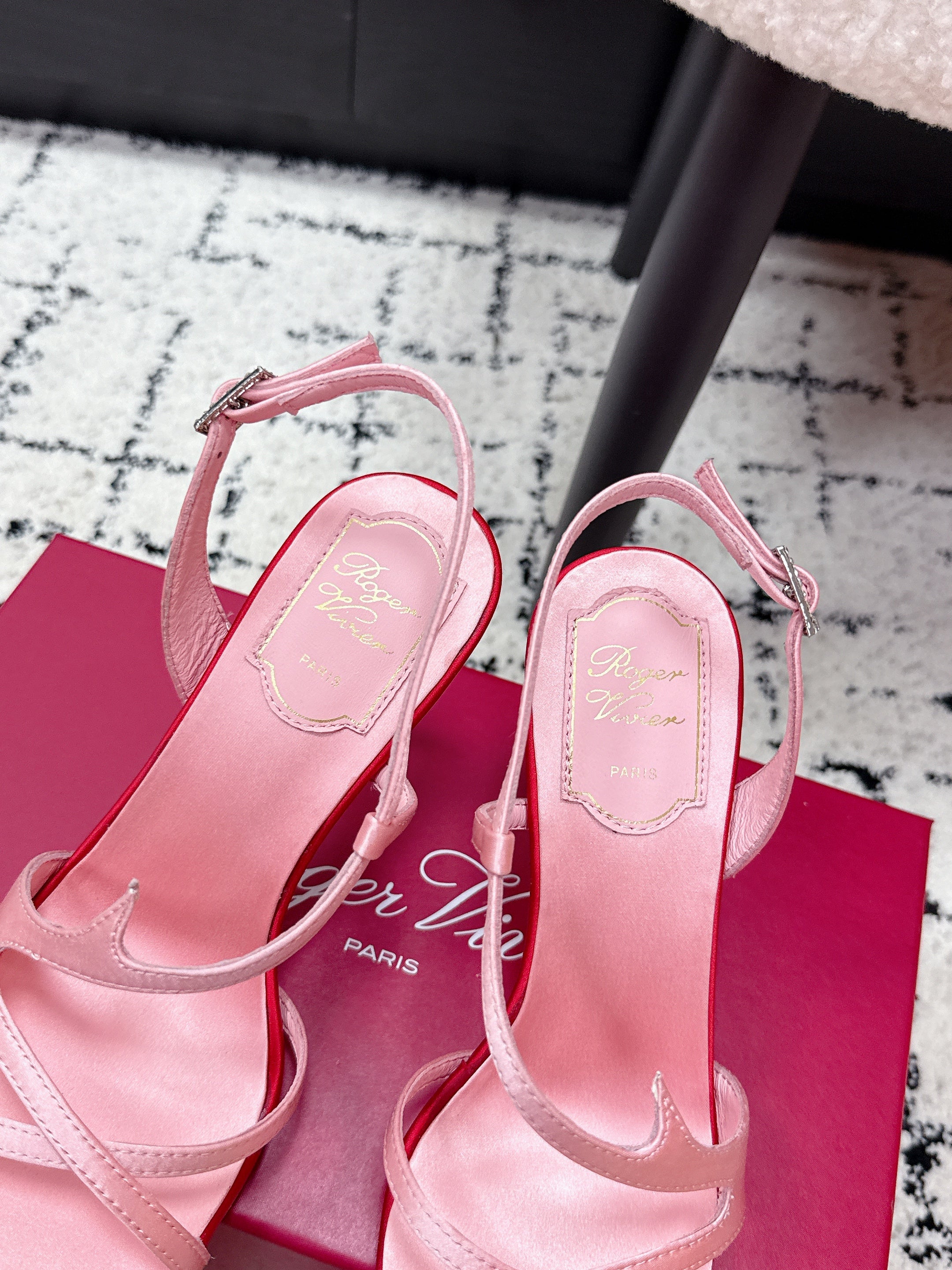 RV Rose Vivier Sandals 10cm Pink Satin 617306