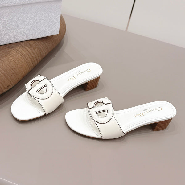 CD 26s Round-Toe Sandals 4.5cm White Calfskin 738236