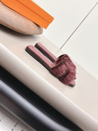HM 25 Oran Burgundy Fur Leather 738411