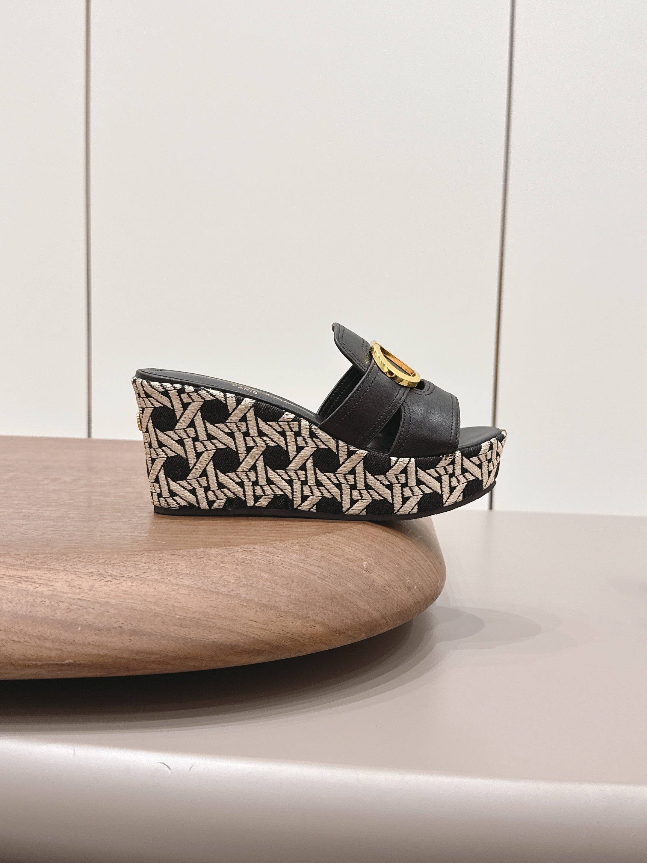 CD 30 Montaigne Wedge Slides 8cm Black Calfskin 738317