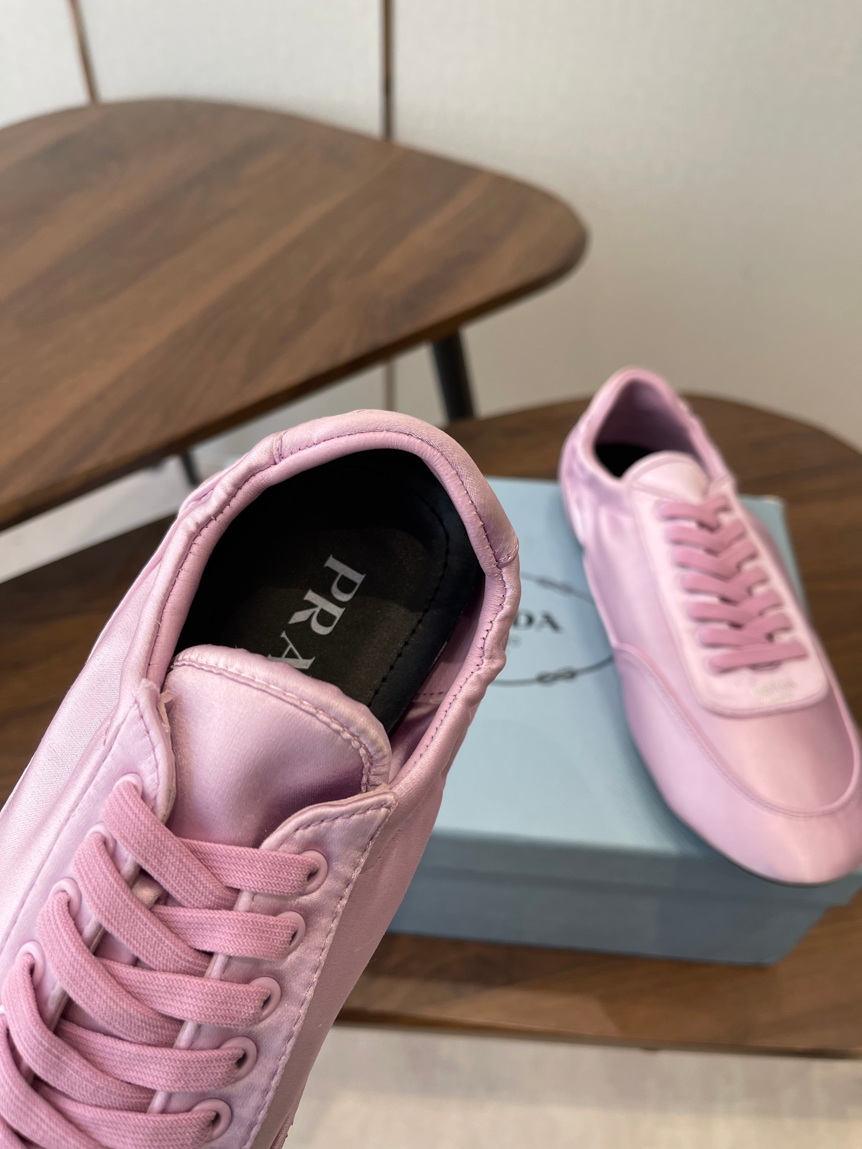 Prada Collapse Laced Sneakers Pink Satin 624377