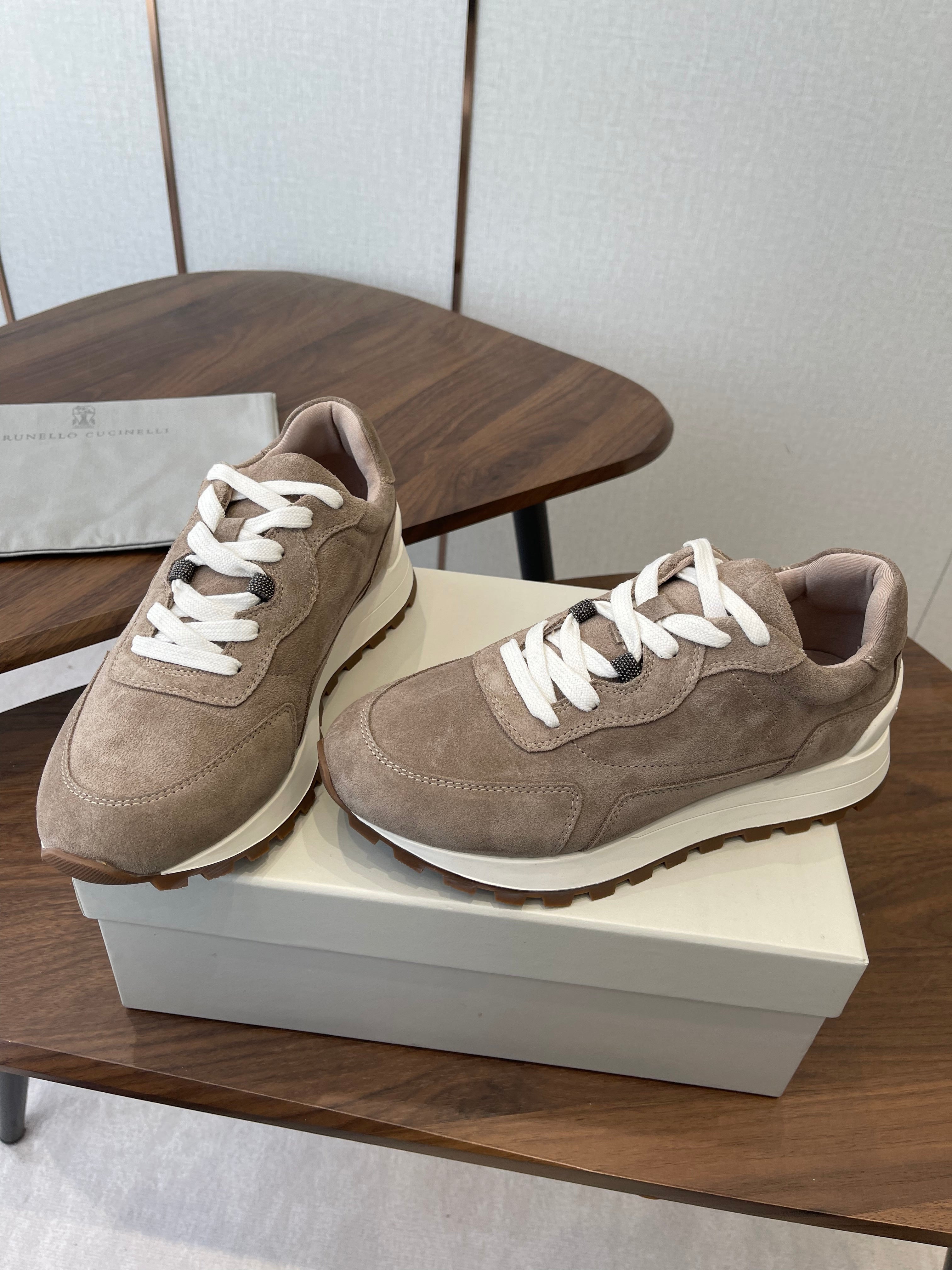 Brunello Runners With Shiny Details Light Taupe Suede 624482