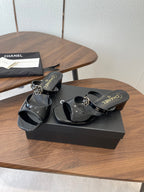 CC 26s Camellia Sandals 4.5cm Black Patent Leather 624228