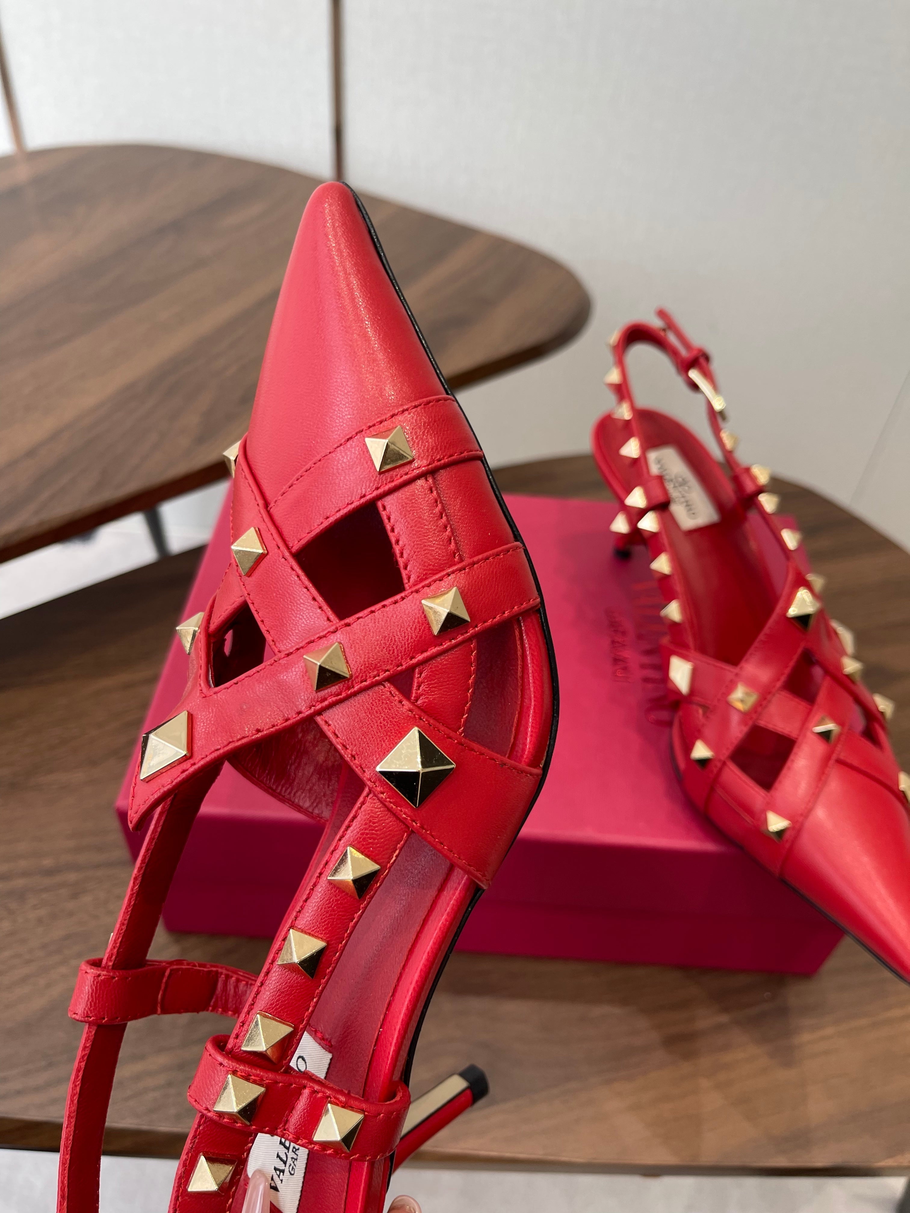 VT Studdy Pumps 65mm Red Leather 624351