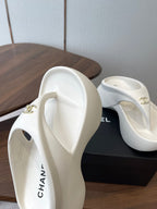 CC 26s Platform Flip-Flops White Rubber 727519