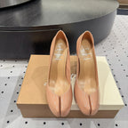 CL x Margiela 25 Pumps Beige 10cm Patent Leather 296037