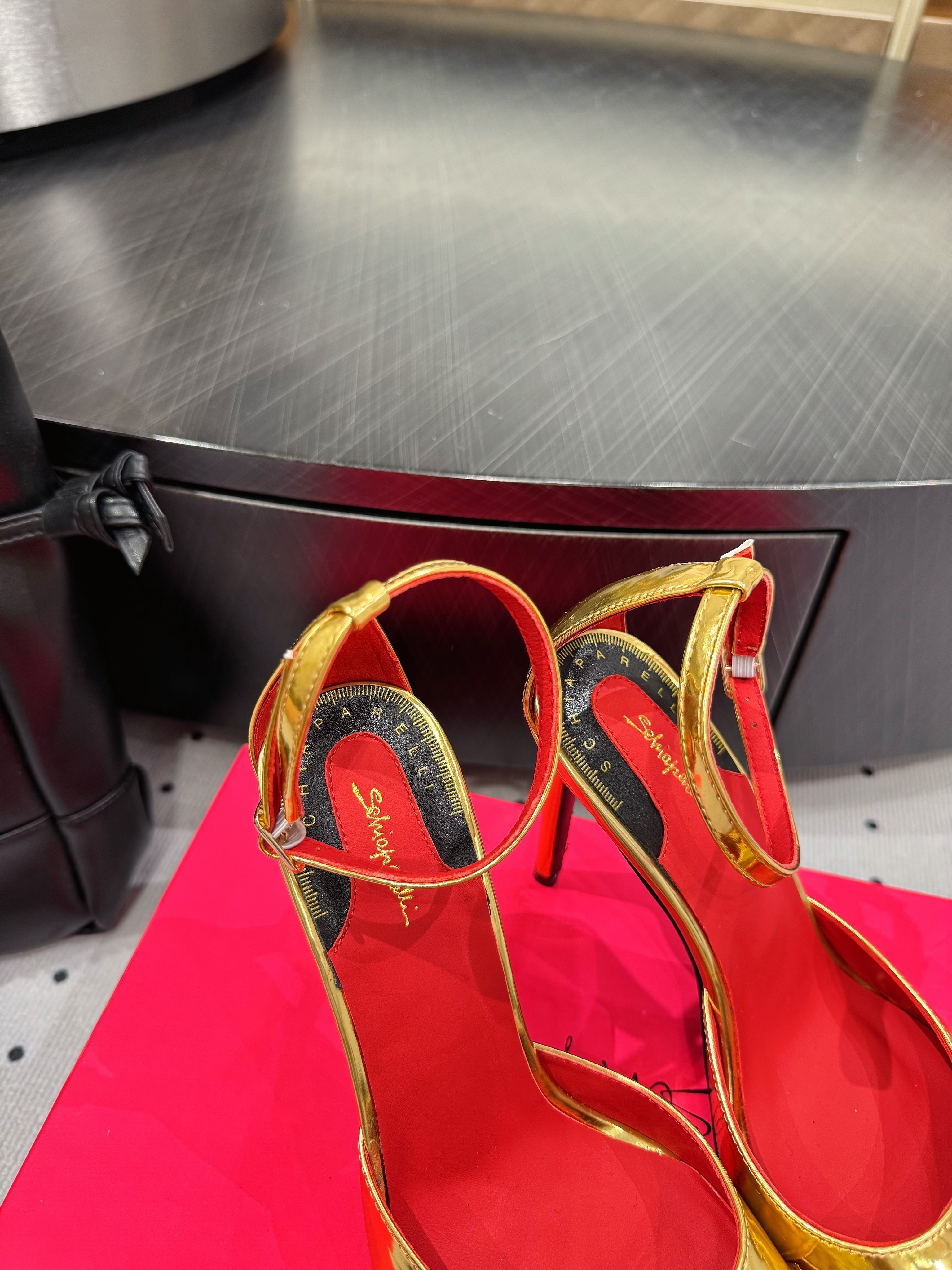 CL 25 Elsa Schiapar Slingback Gold   Cowhide 321605