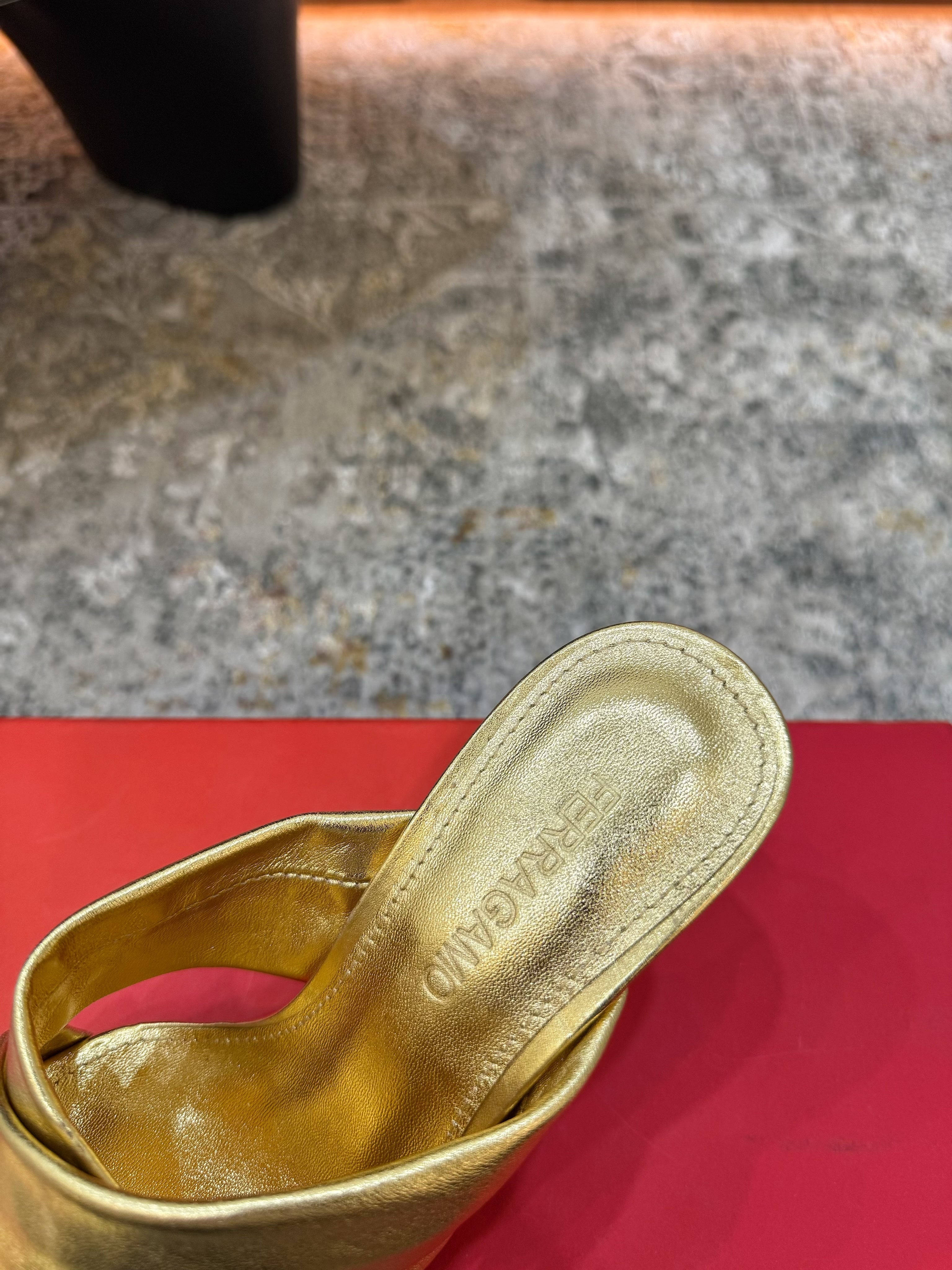 Ferragamo Gancini-Heel Padded Sandals 9cm Gold Cowhide 694848
