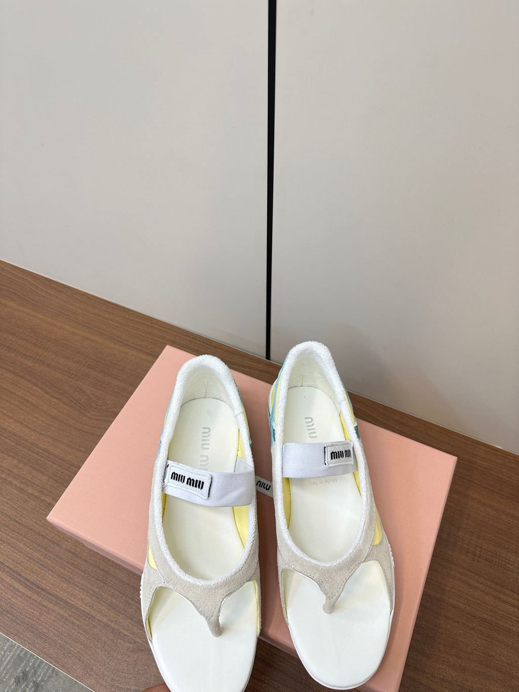 Miu Thong Sandals In Beige Suede Mix Yellow Tech Fabric
