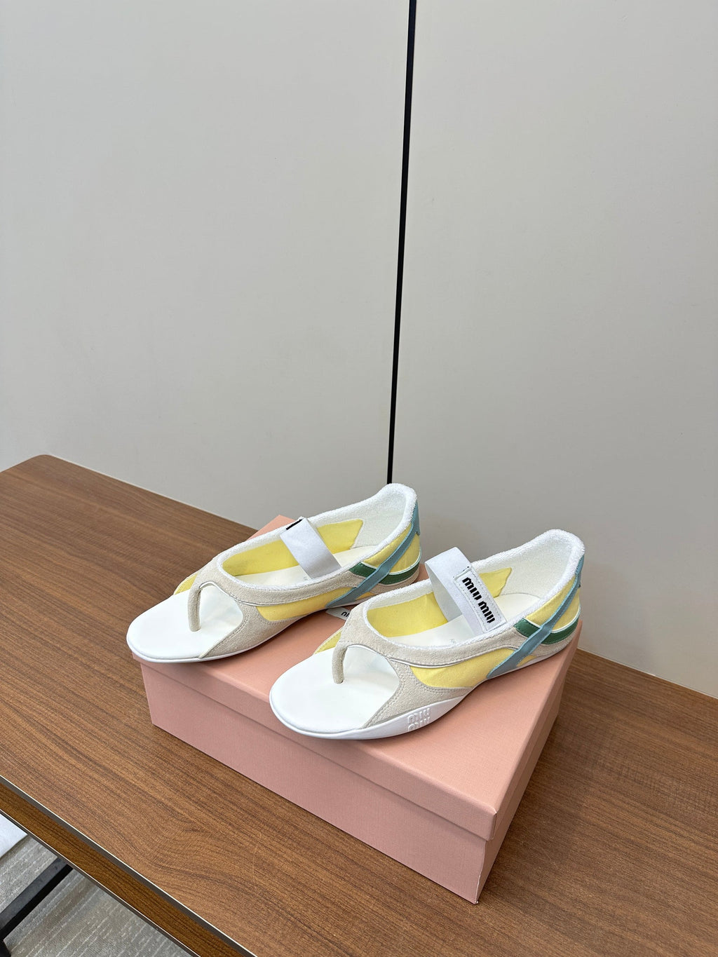 Miu Thong Sandals In Beige Suede Mix Yellow Tech Fabric