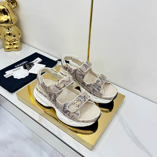 CC 25 Sandals Mutilcolor Pearlescent Sheepskin 312942