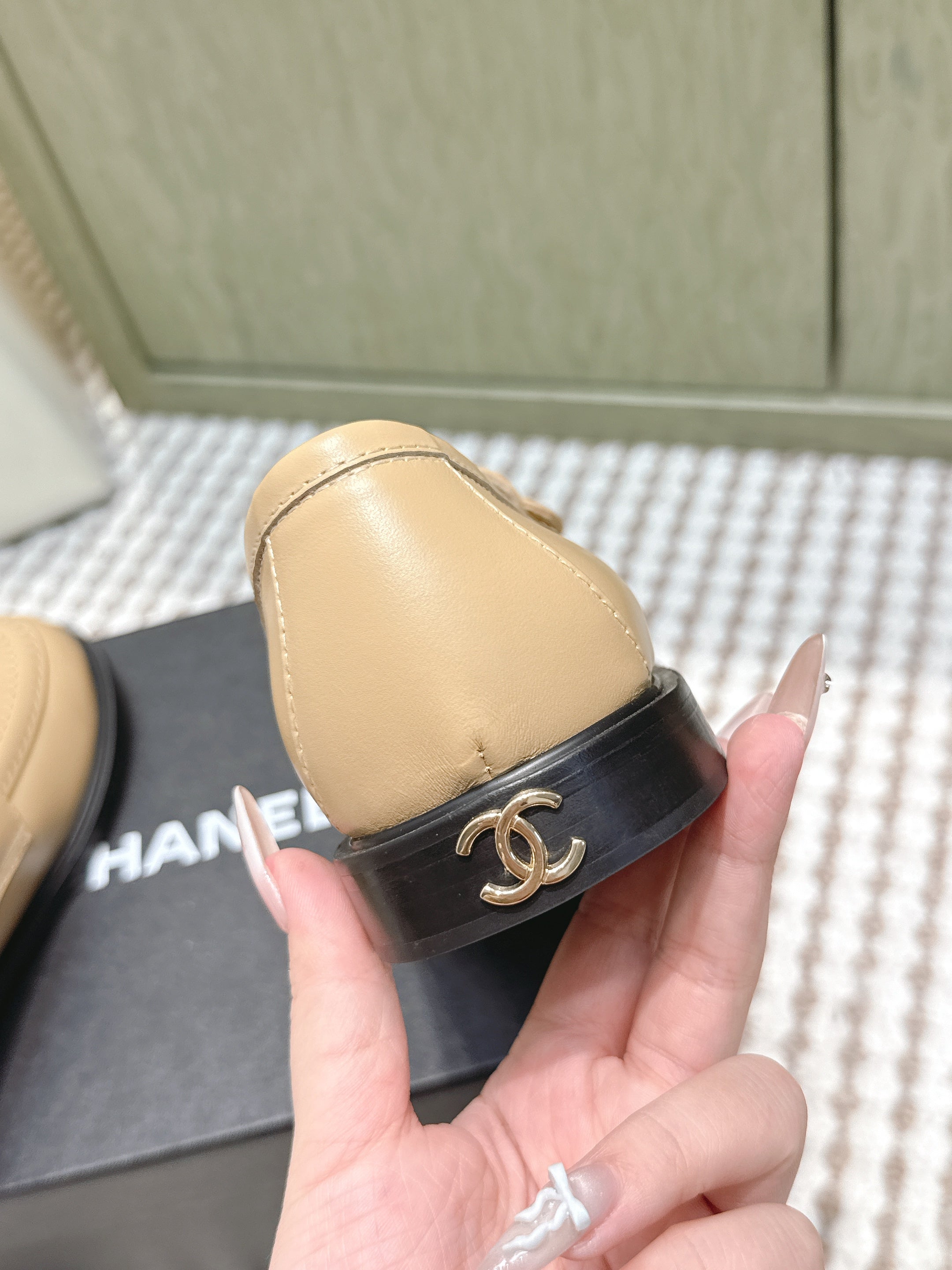 CC 26SS Loafers 3cm Beige Cowhide 653490