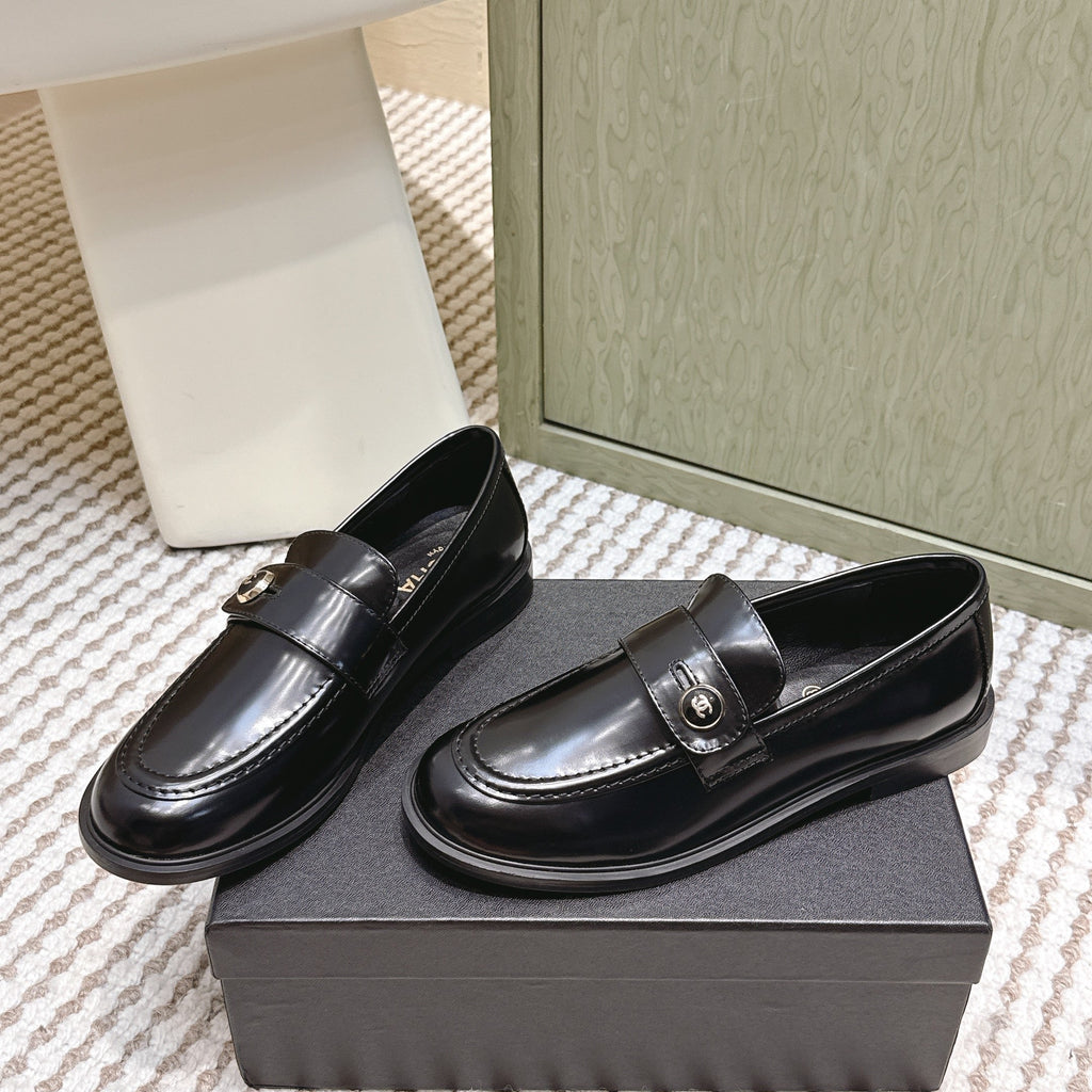 CC 26SS Loafers 3cm Black Glossy Cowhide 653493