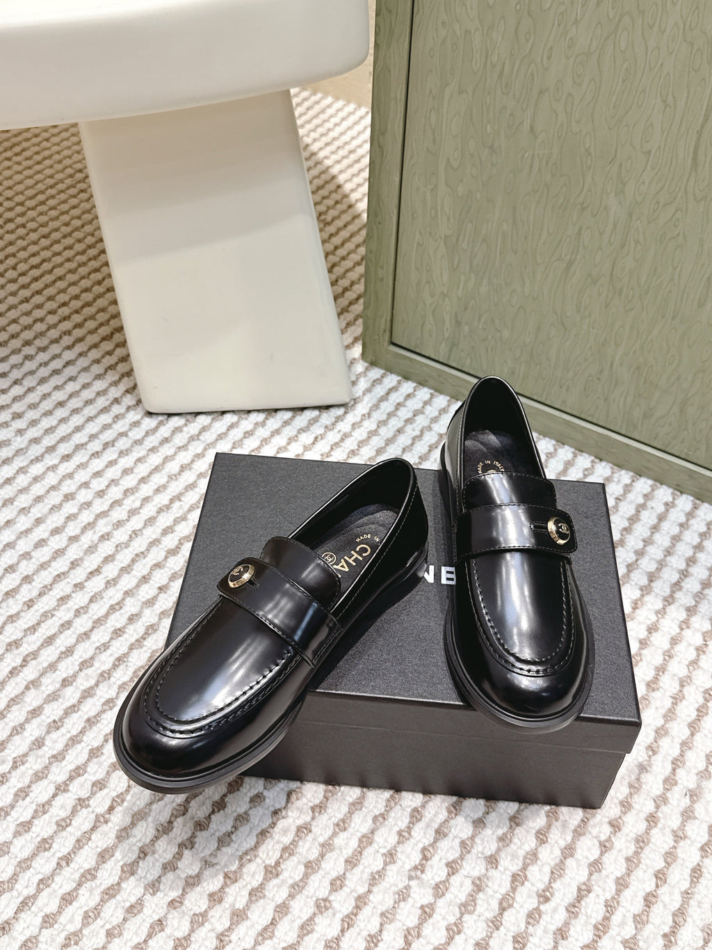 CC 26SS Loafers 3cm Black Glossy Cowhide 653493