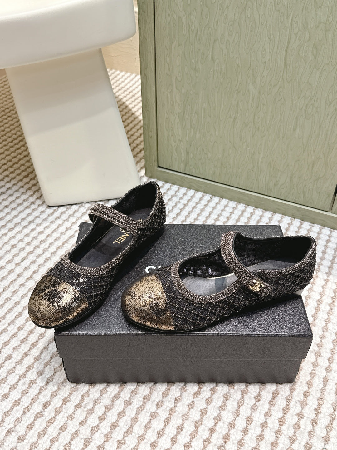 CC 25s AW Ballet Flat Black Sequin Woven 612351