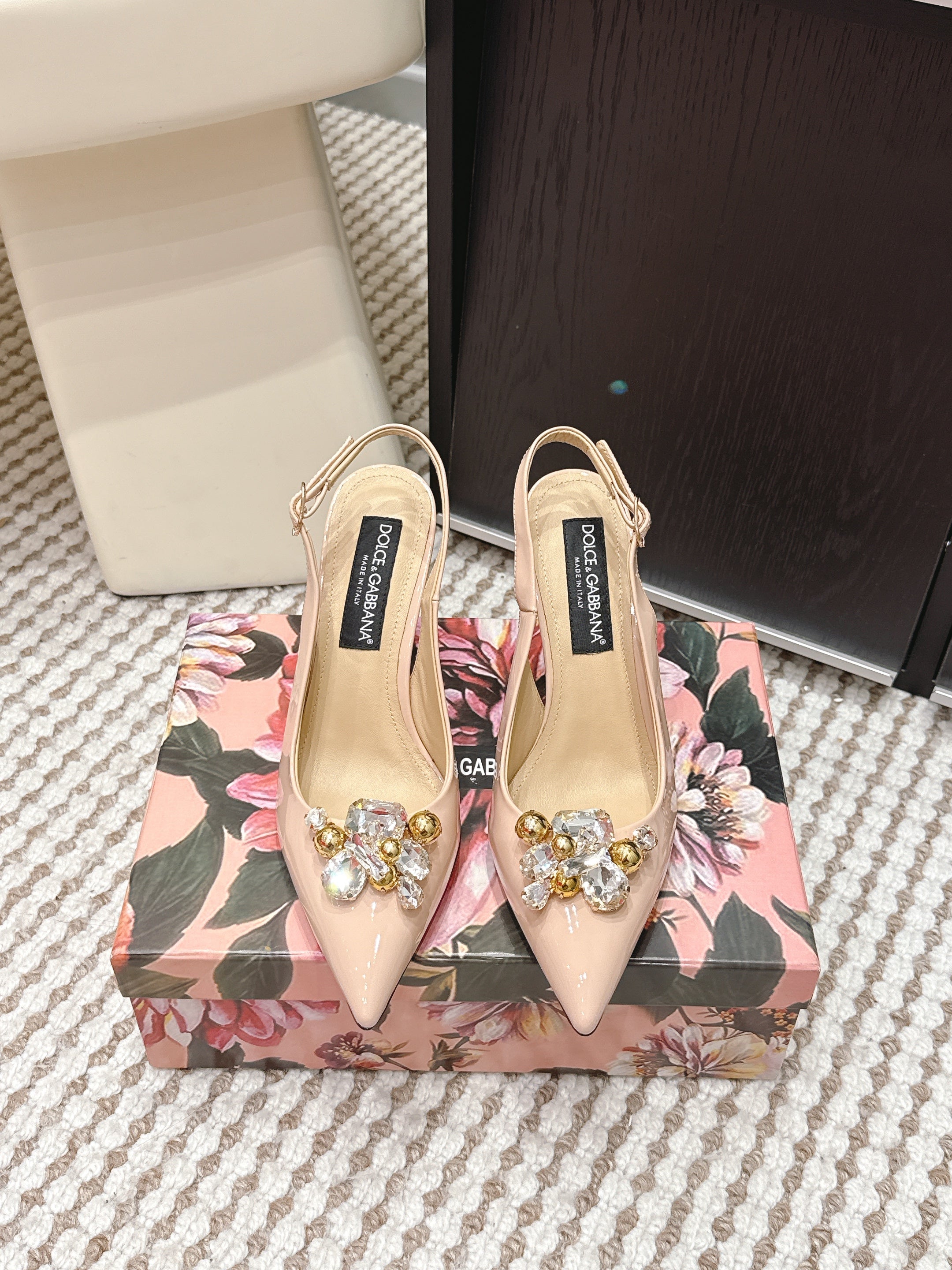 DG Rainbow Slingbacks Beige Patent Leather 663075