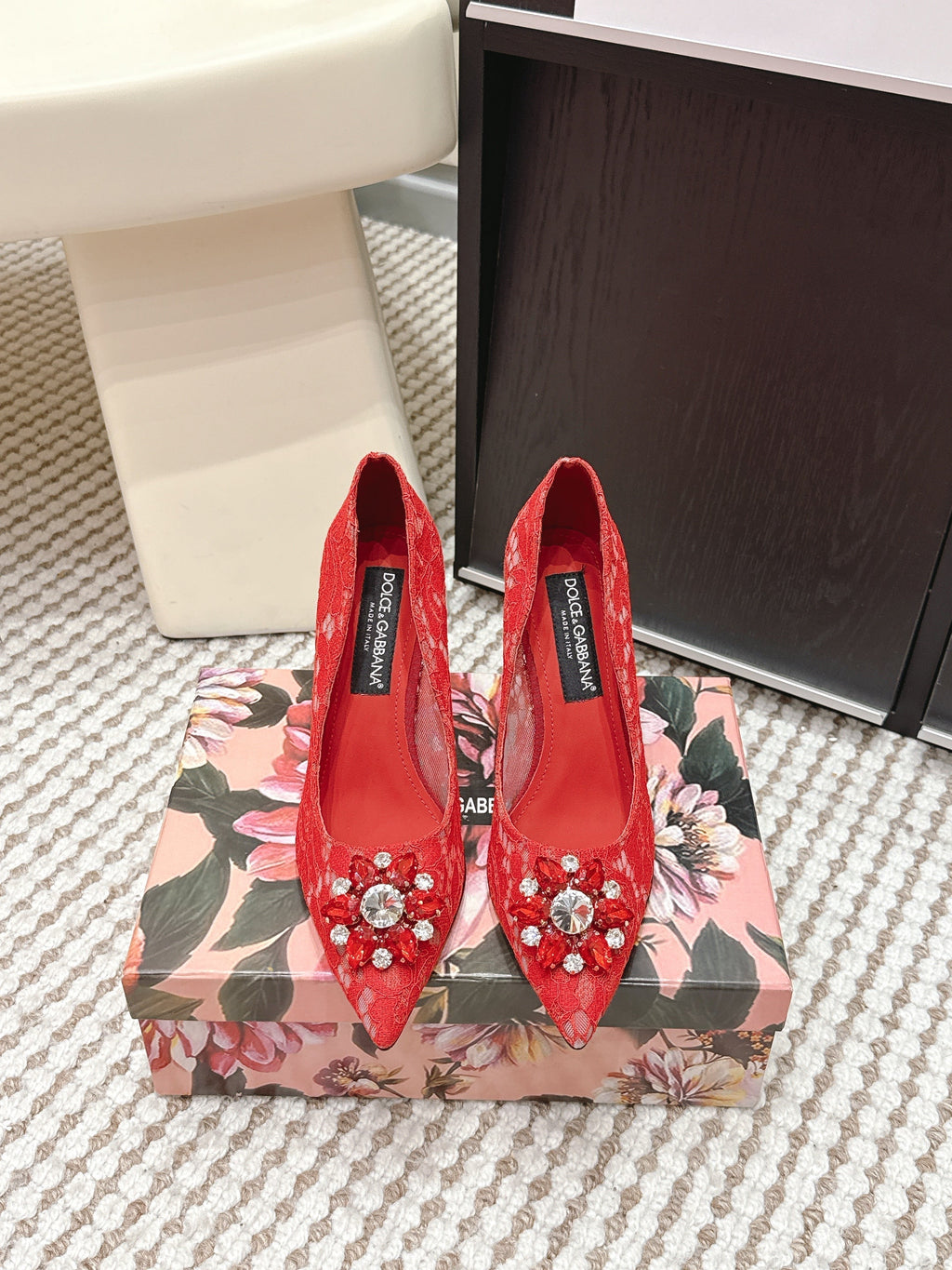 DG Pumps Crystals 9cm Red Taormina Lace 663084