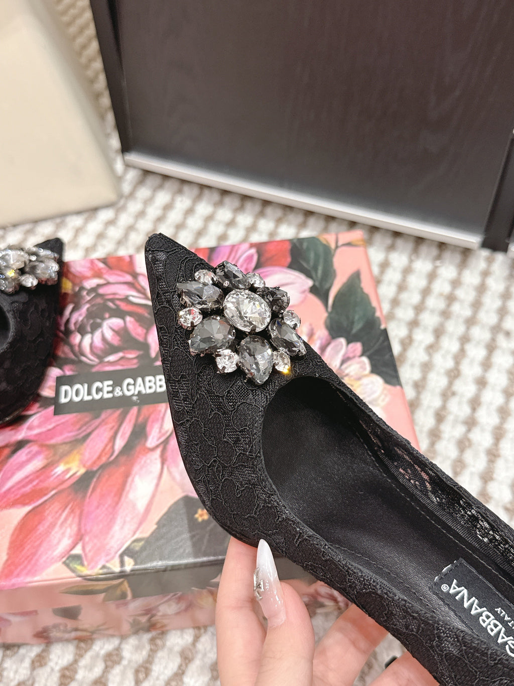 DG Pumps Crystals 9cm Black Taormina Lace 663085