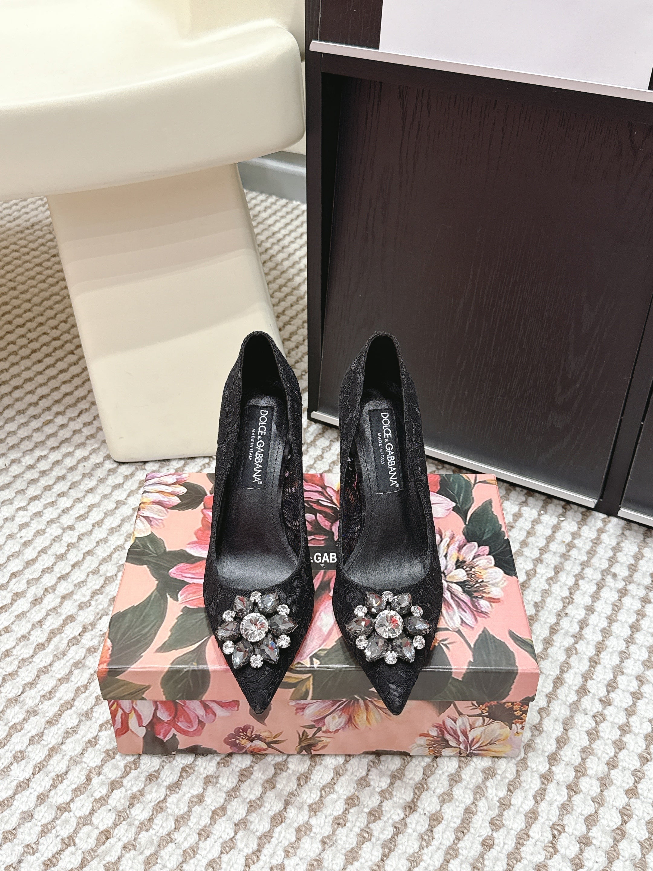 DG Pumps Crystals 9cm Black Taormina Lace 663085