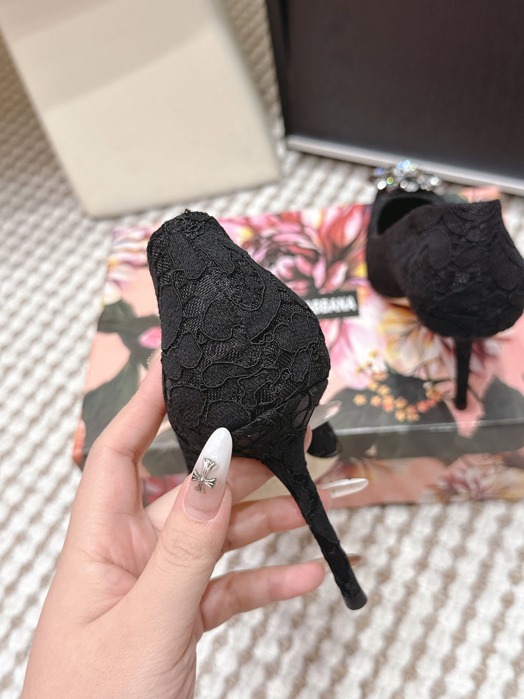 DG Pumps Crystals 9cm Black Taormina Lace 663085