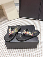 CC 26s Flip-Flop Black With Multicolor Tweed Sheepskin 632366