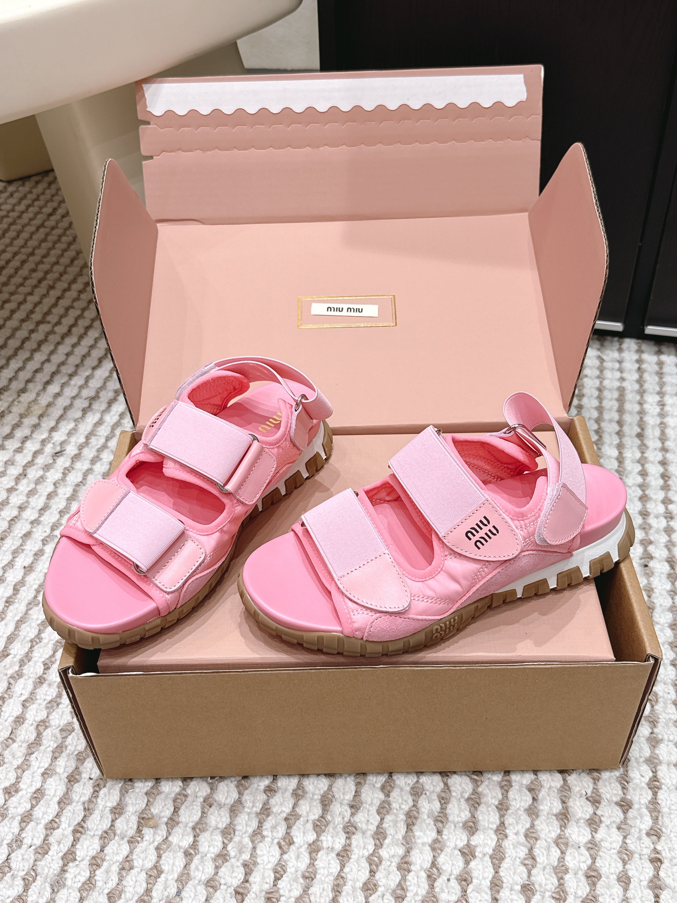 Miu 26s Velcro Sandals Pink Nylon Suede 632333