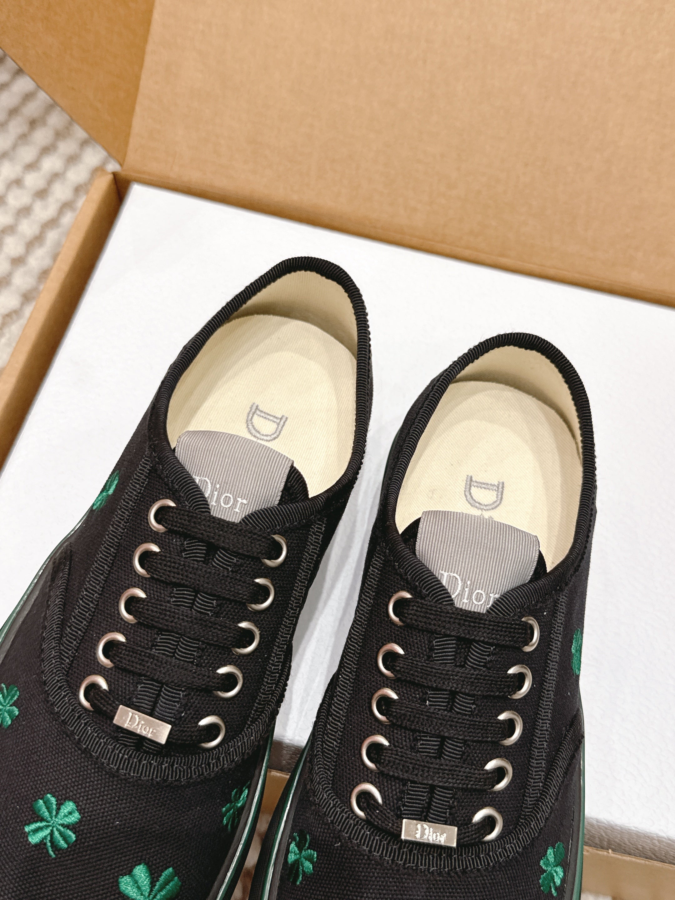CD Saltwind Sneakers Black Four-leaf Clover Embroidery Canvas 632438