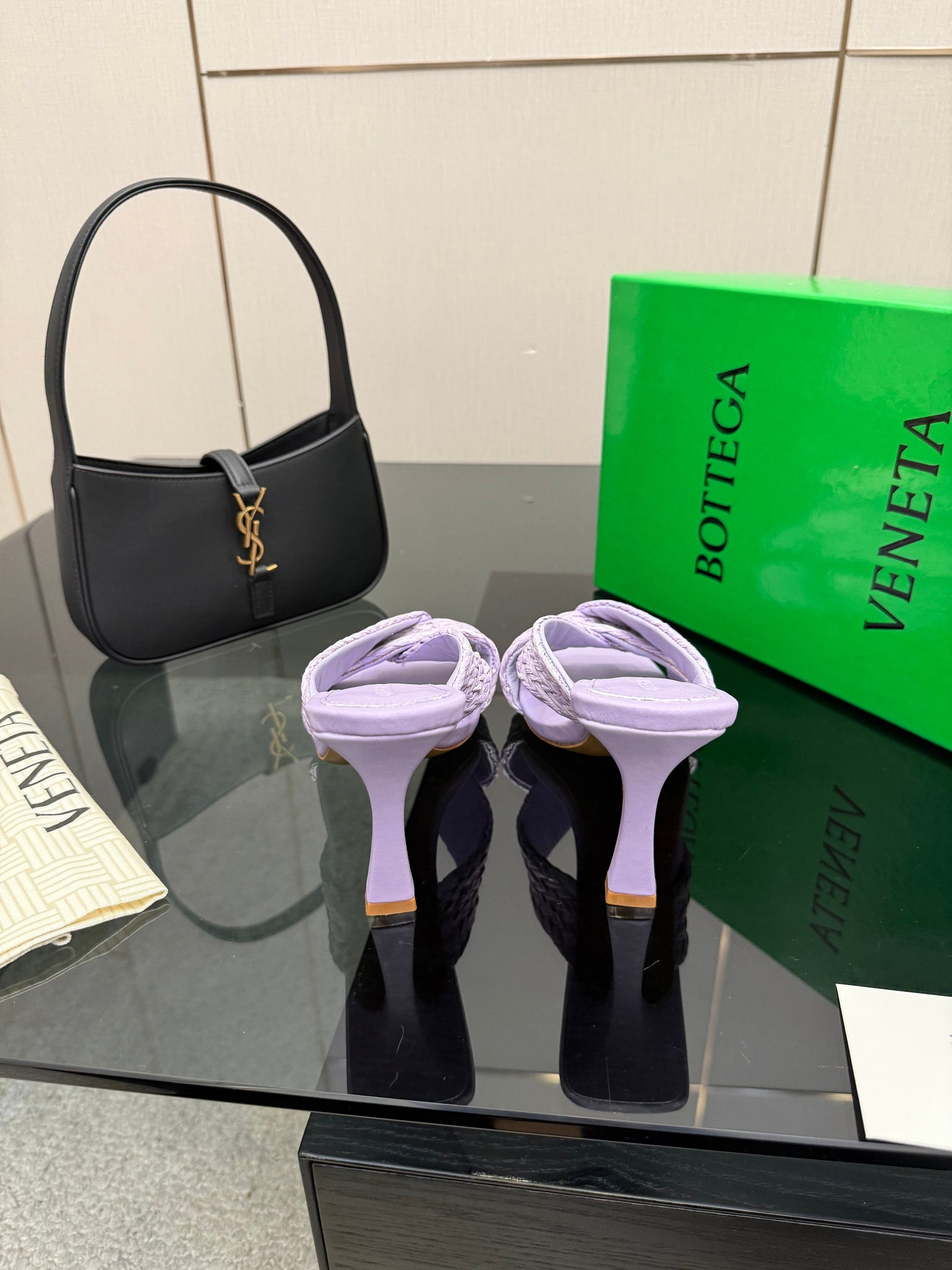 BV 26s Heeled Sandals 9.5cm Light Purple Calfskin Raffia