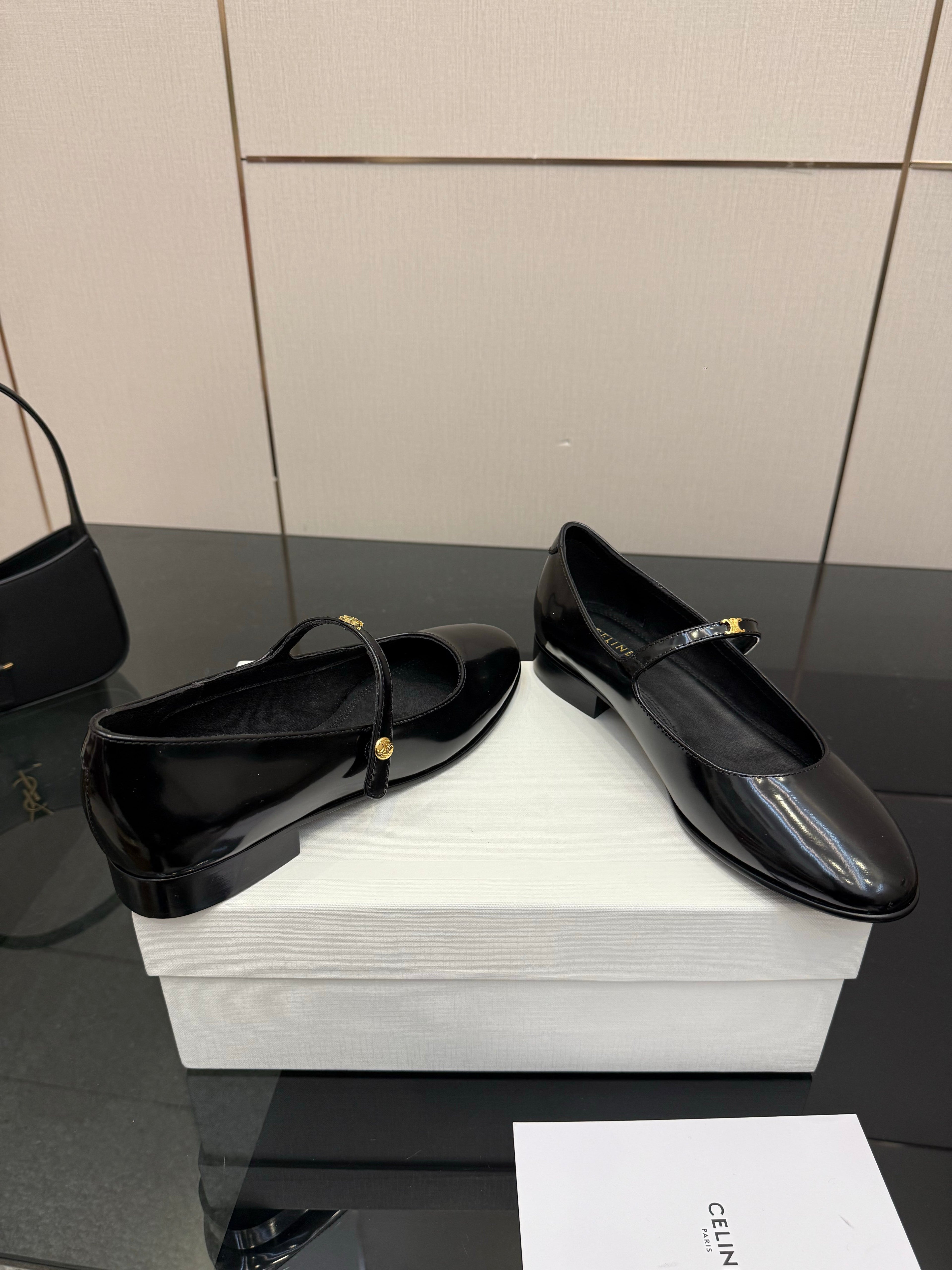 CL City Mary-Jane Black Lambskin 725641