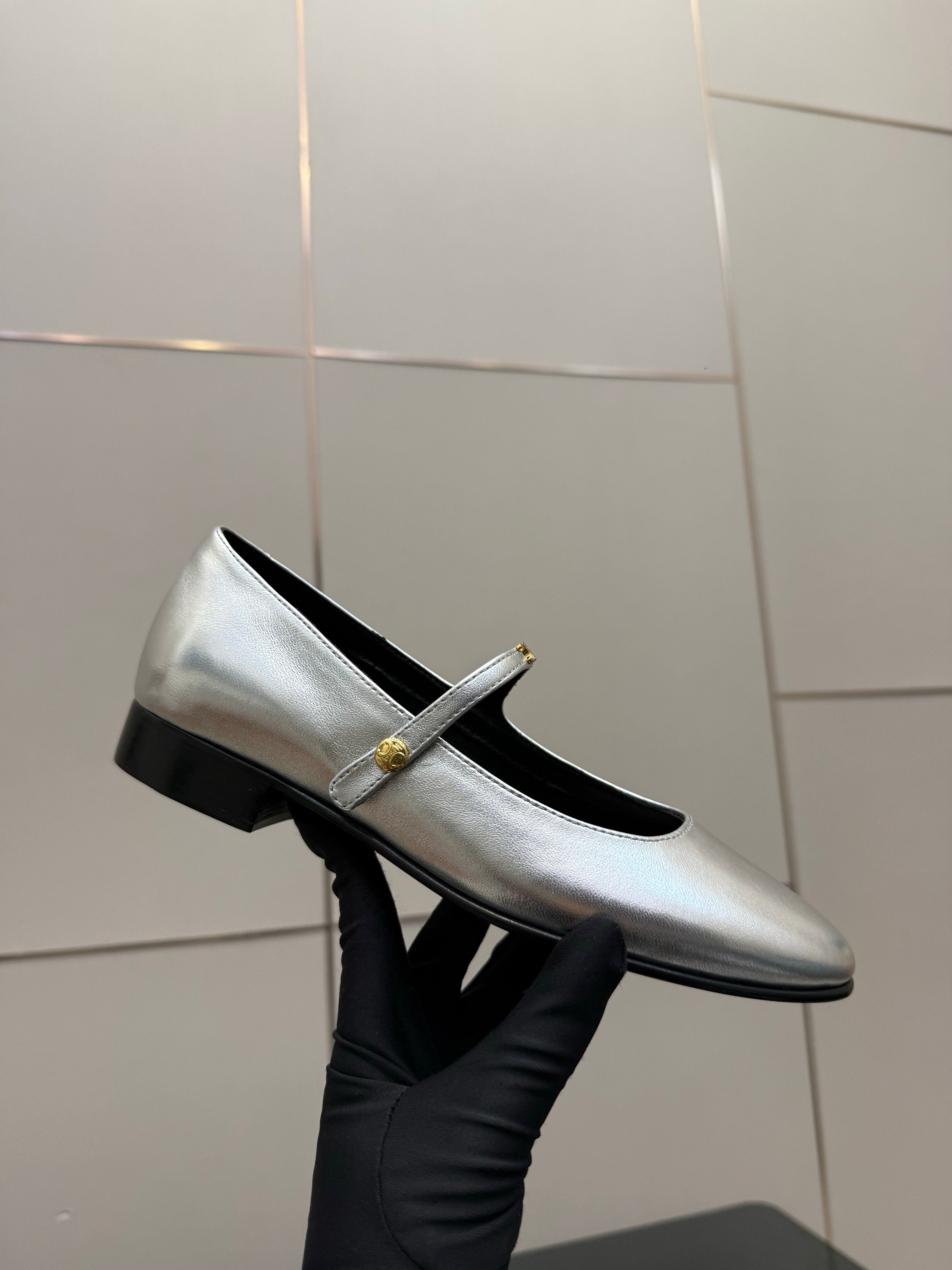 CL City Mary-Jane Sliver Lambskin 725642