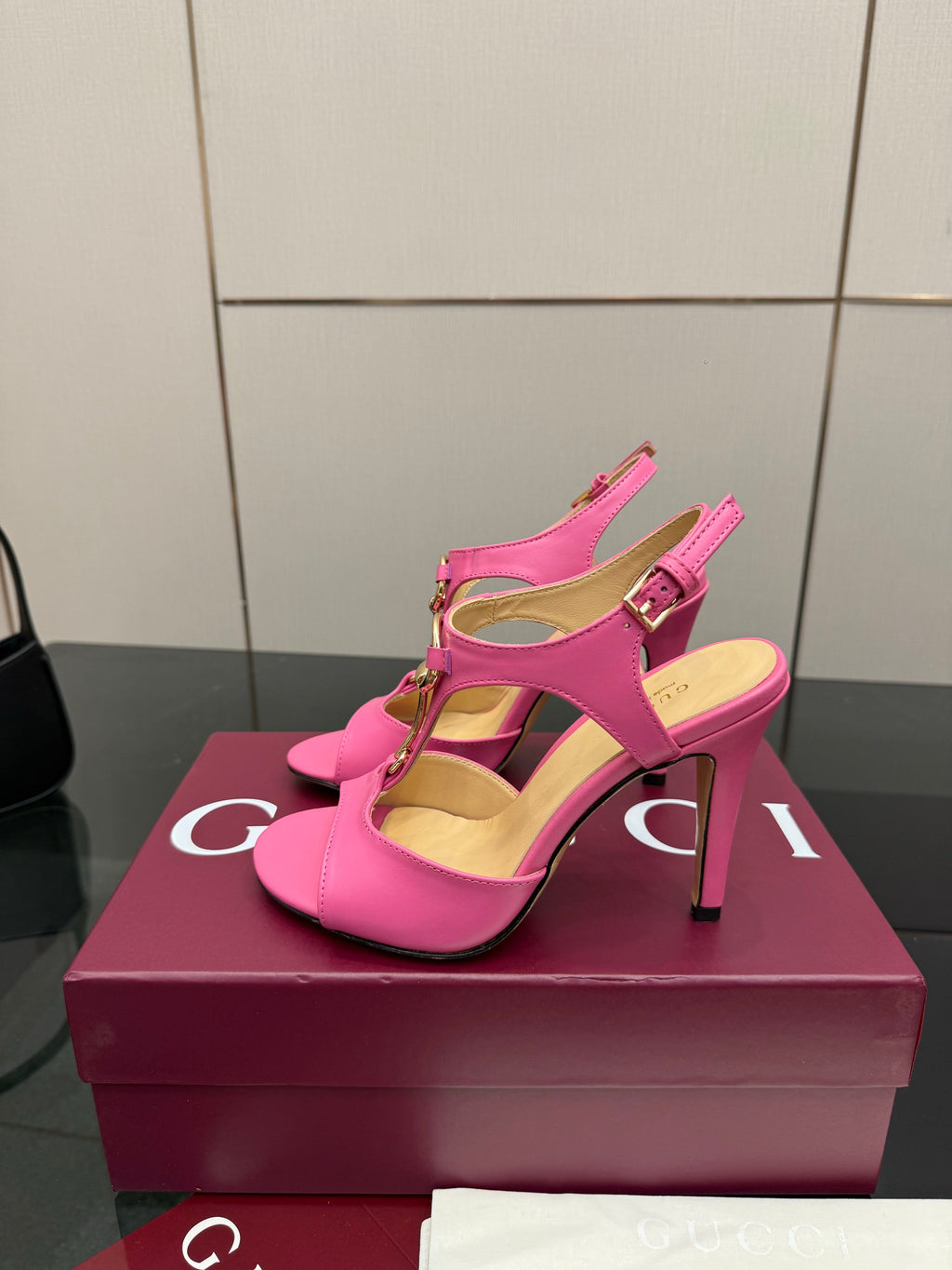 GG G-Buckle High-Heeled Sandals 10.5cm Pink Cowhide 725307