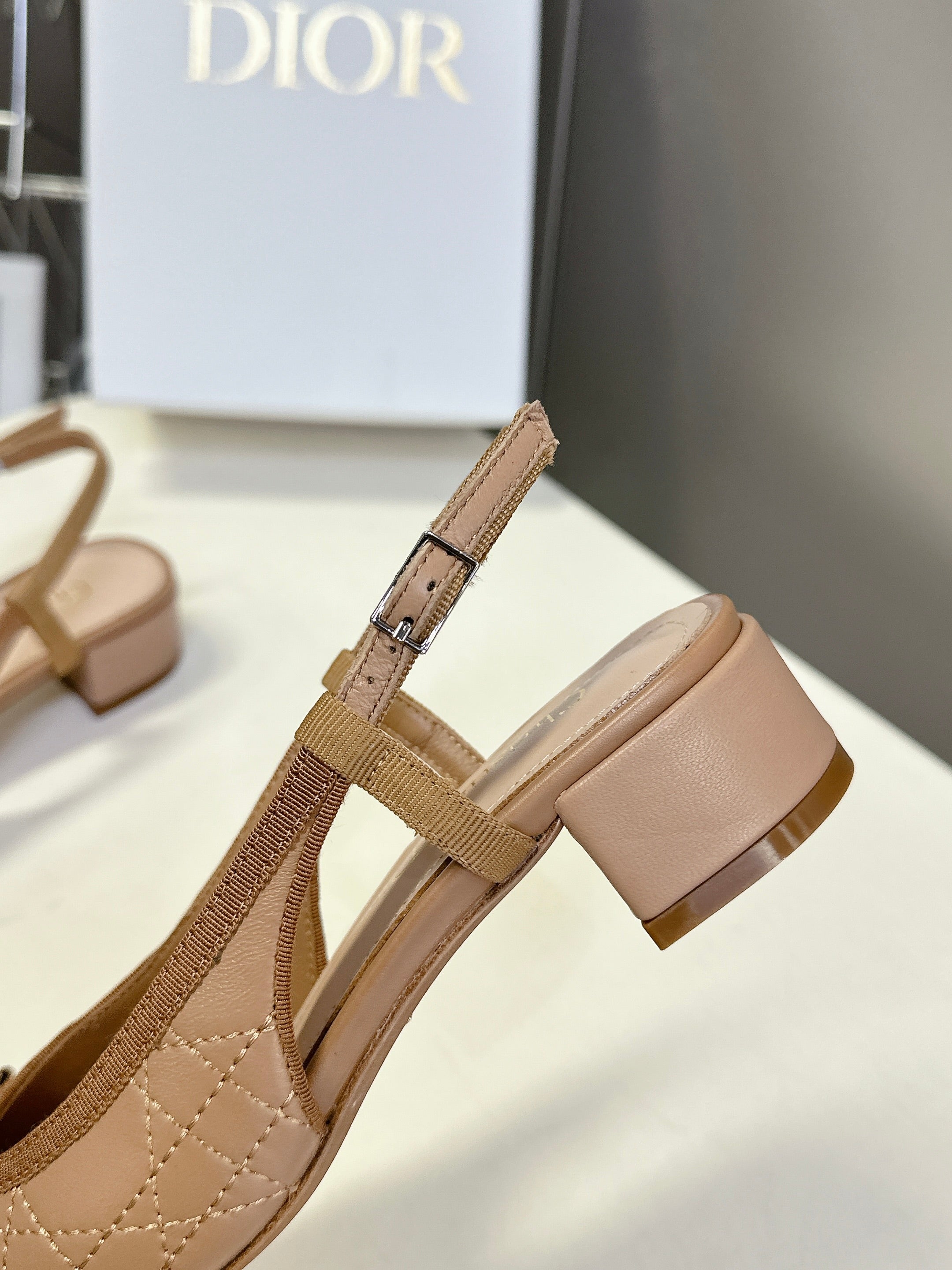 CD 25 Slingback Heel Yellow Brown 307171