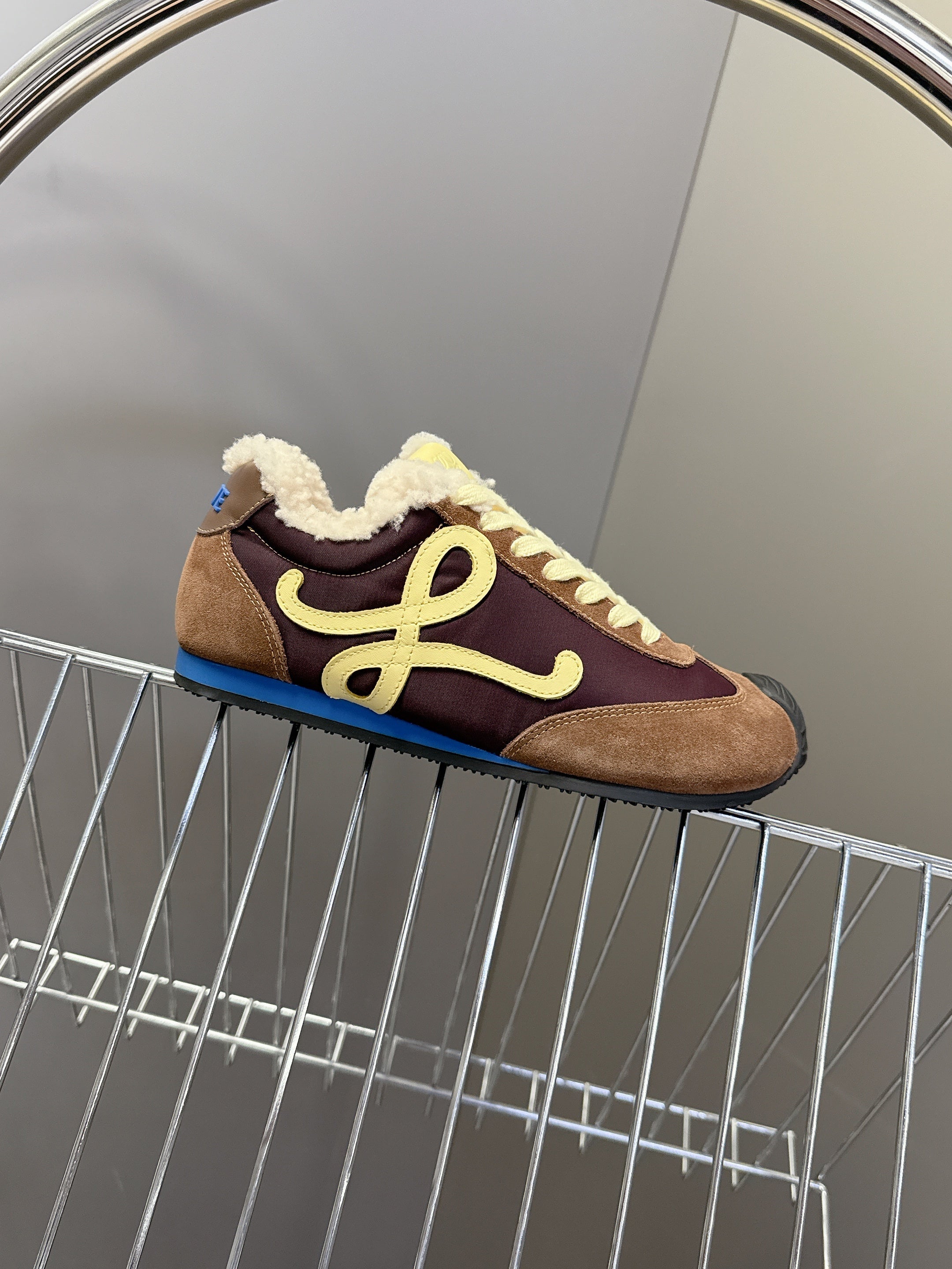 Loewe Ballet Runner 2.0 Sneaker Brown Suede Shearing 536830