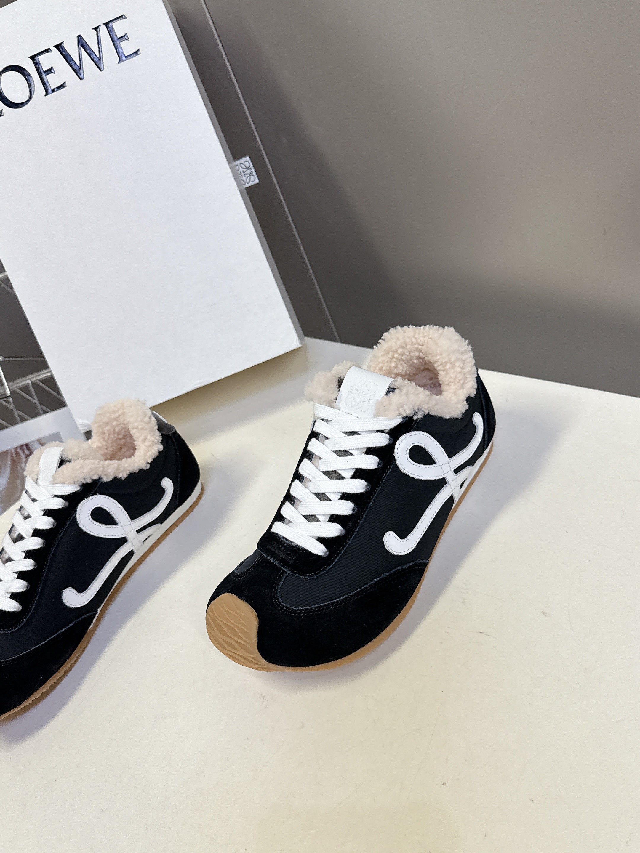 Loewe Ballet Runner 2.0 Sneaker Black Suede Shearing 536832