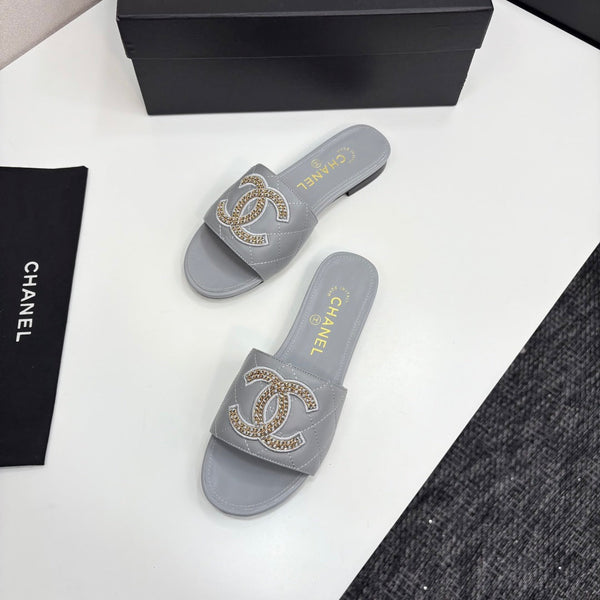 CC 25 Doubble Chain Embroidered Slippers Grey Quilted Sheepskin 352488