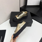 CC25 Lace-up Sneakers Gold Metallic Cowhide And Black Patent Leather 352500