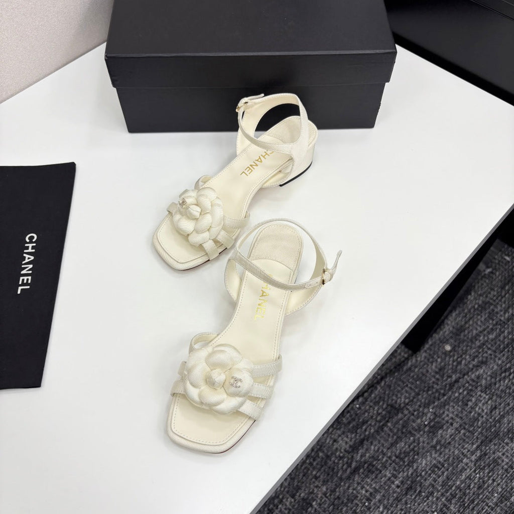 CC 25 Camellia Open Heel Sandals 50mm Ivory Sheepskin And Fabric 368812