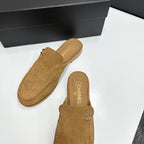 CC SS 2026 Pre Loafer Sandal Camel Suede 630503