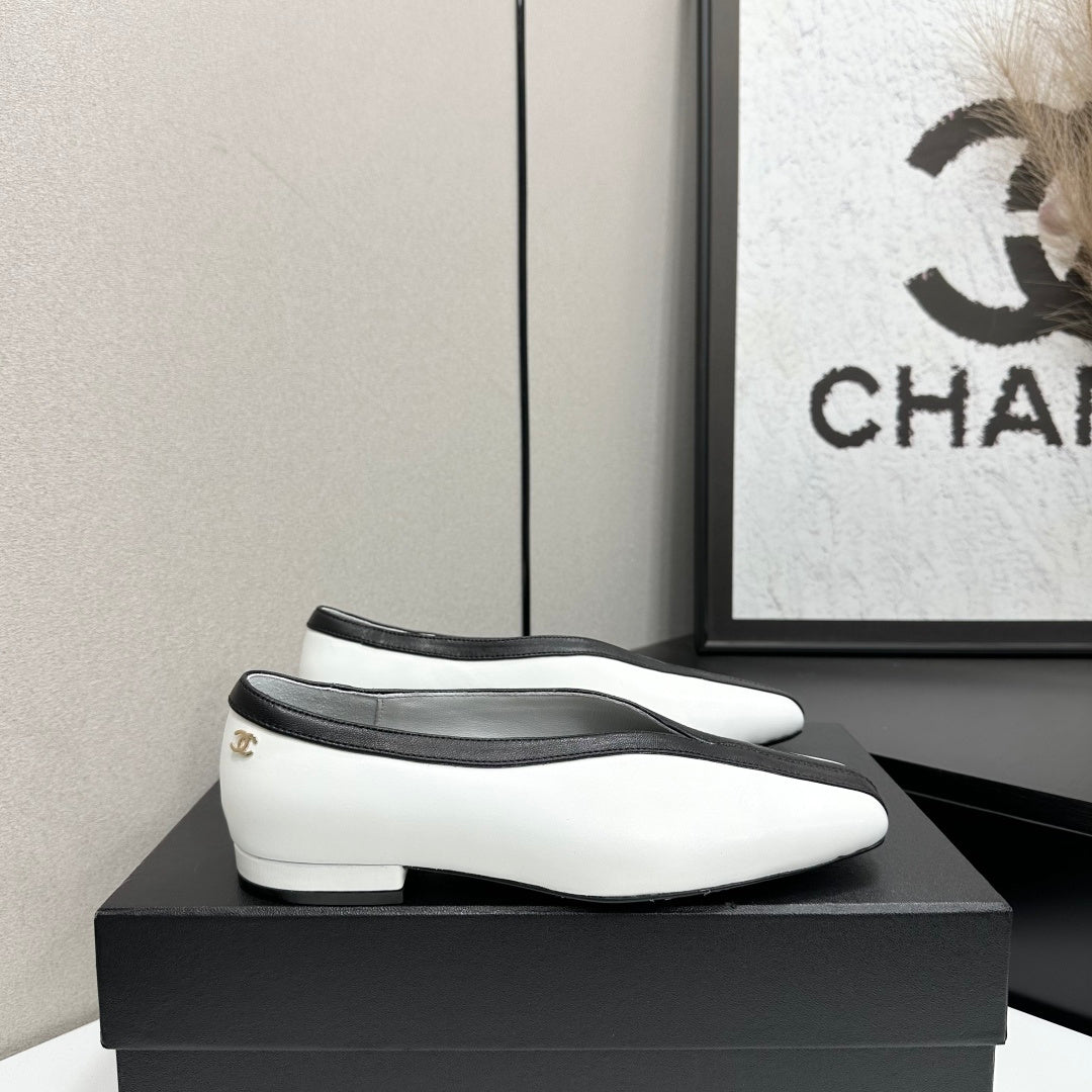 CC 26s Ballet Flats White Sheepskin 743138