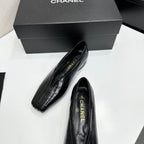CC 26s Ballet Flats Black Glossy Crocodile Embossed Calfskin 743139